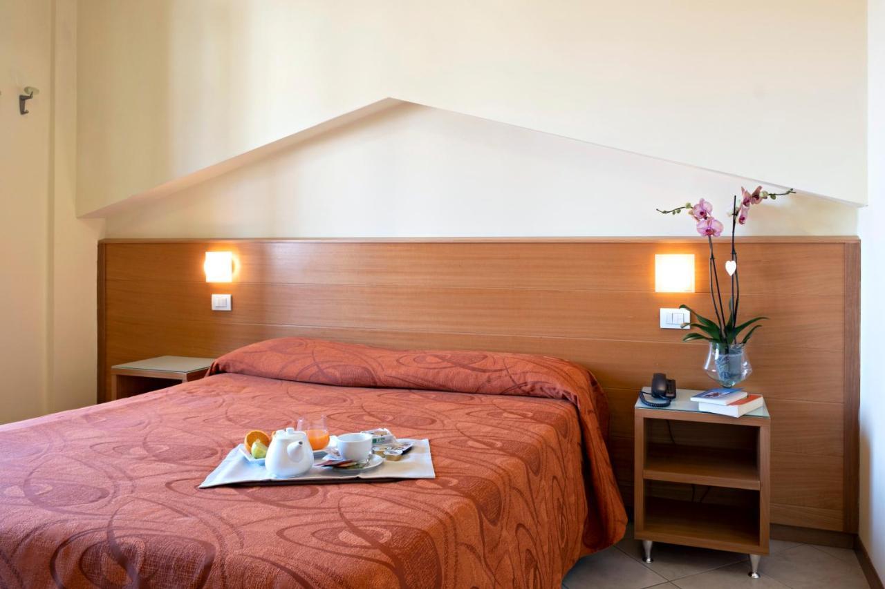 Hotel Mirage Viareggio Dış mekan fotoğraf