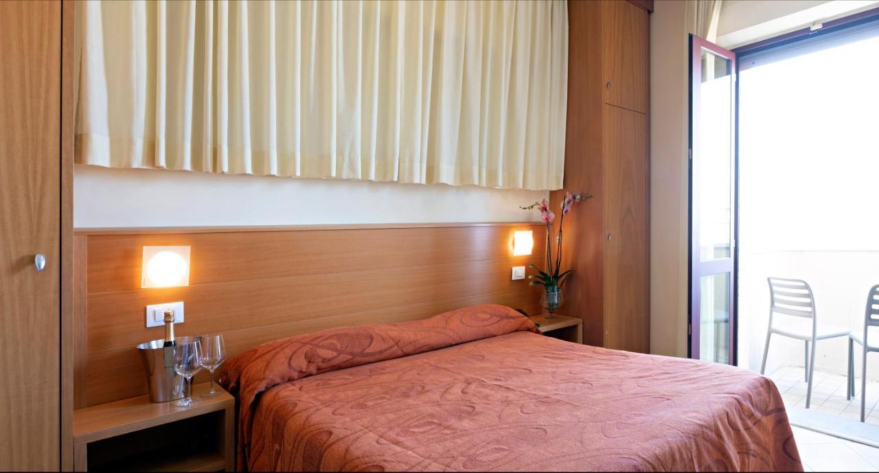 Hotel Mirage Viareggio Dış mekan fotoğraf
